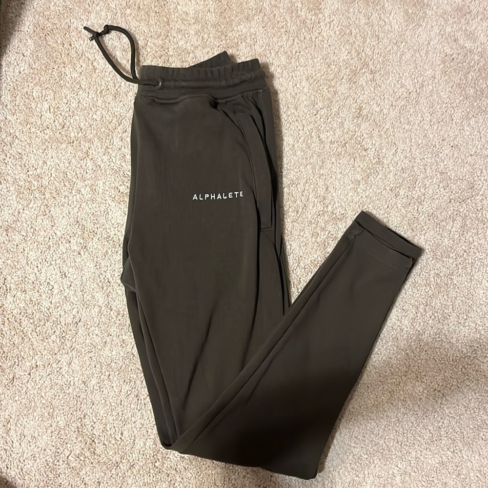 Alphalete Joggers